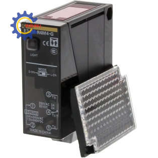 Cảm biến quang Omron E3JM-R4M4-G